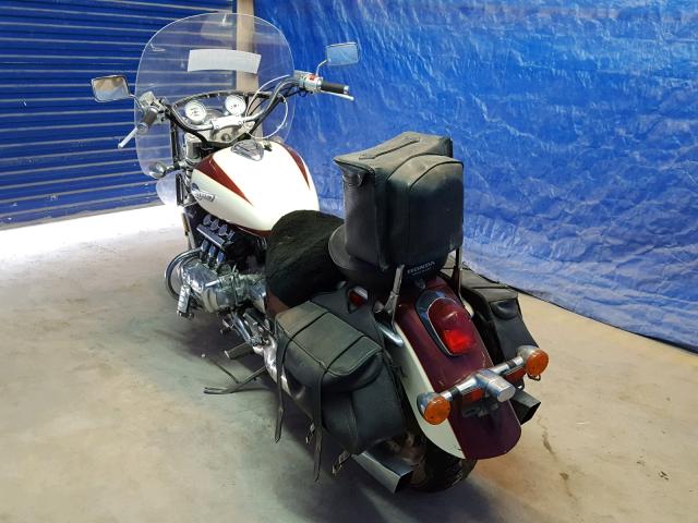 1HFSC3402WA103229 - 1998 HONDA GL1500 C/2 BURGUNDY photo 3