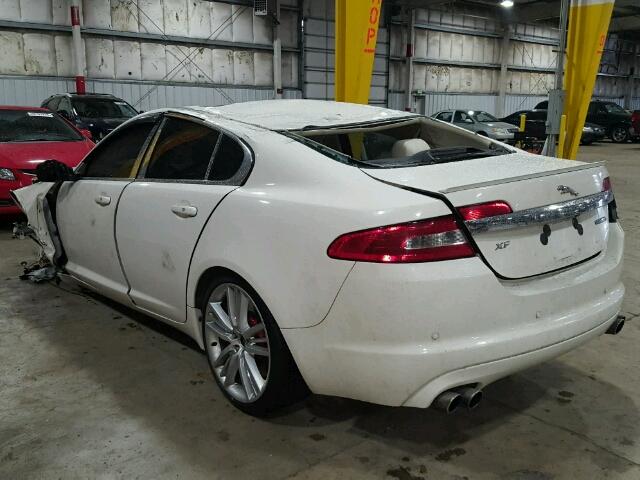 SAJWA0HE2AMR63792 - 2010 JAGUAR XF SUPERCH WHITE photo 3