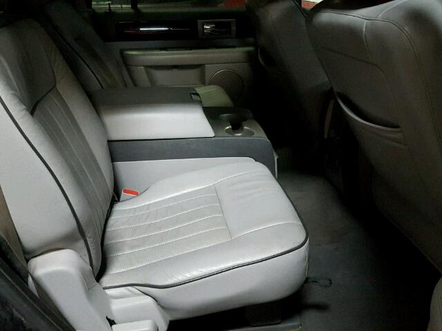 5LMFU28556LJ04770 - 2006 LINCOLN NAVIGATOR შავი ფოტო 6