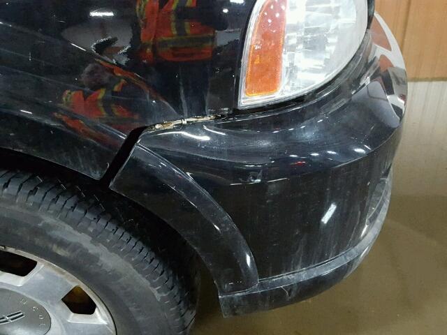 5LMFU28556LJ04770 - 2006 LINCOLN NAVIGATOR შავი ფოტო 9