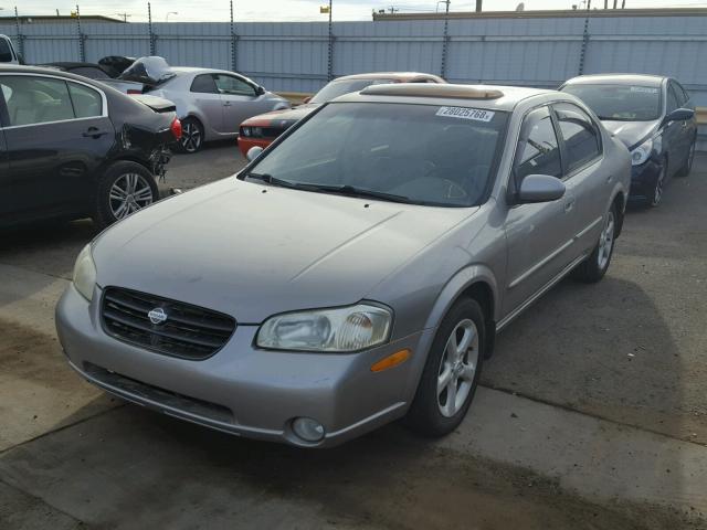 JN1CA31DXYT510897 - 2000 NISSAN MAXIMA GLE SILVER photo 2