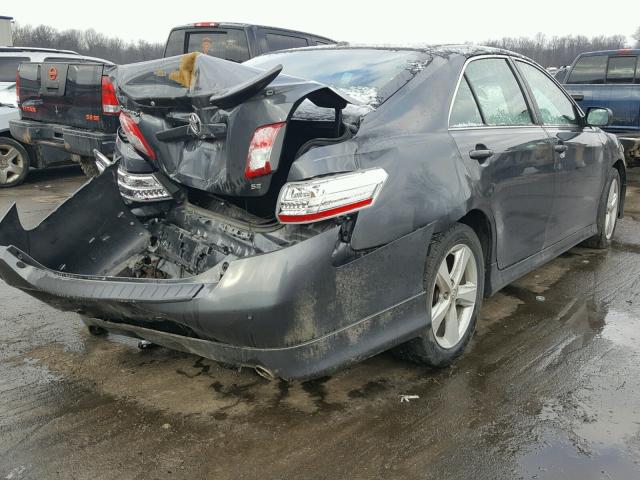 4T1BK3EK5AU116069 - 2010 TOYOTA CAMRY SE GRAY photo 4