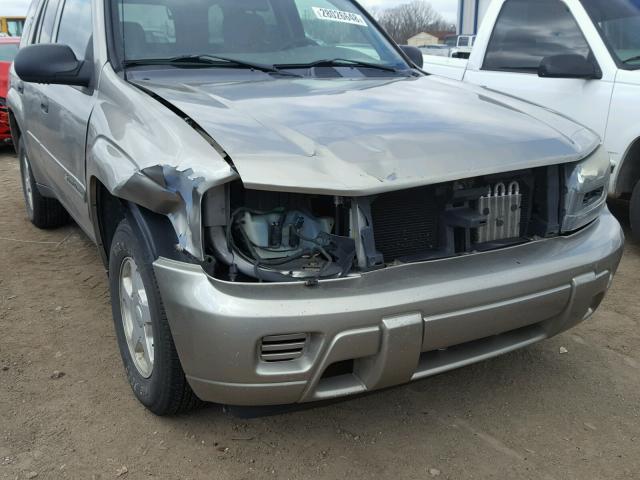 1GNDS13S322217393 - 2002 CHEVROLET TRAILBLAZE SILVER photo 9