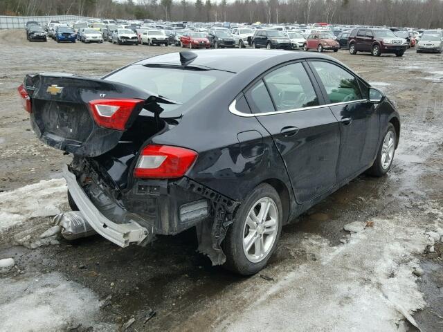 1G1BE5SM3J7117774 - 2018 CHEVROLET CRUZE LT BLACK photo 4