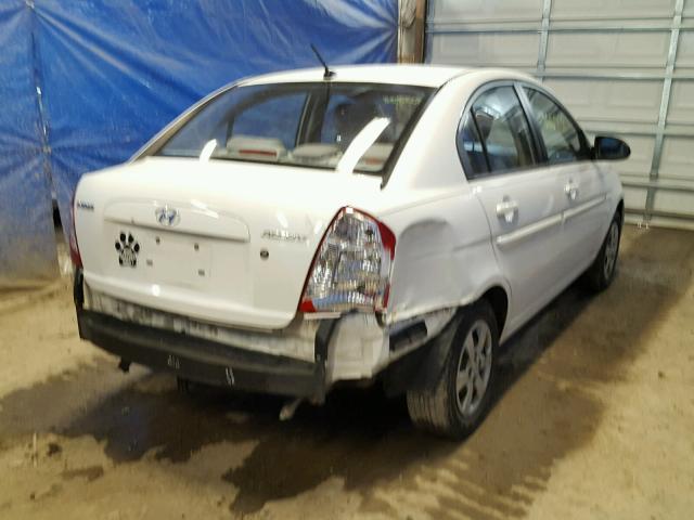 KMHCN46C49U329809 - 2009 HYUNDAI ACCENT GLS WHITE photo 4