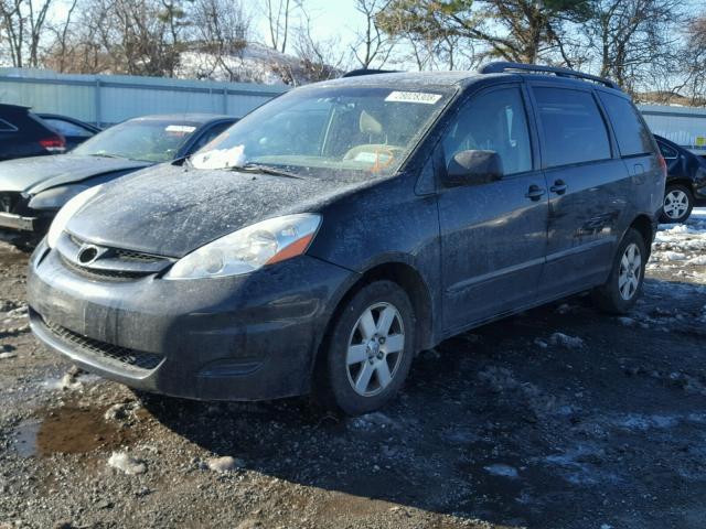 5TDZK23C08S142182 - 2008 TOYOTA SIENNA CE BLACK photo 2