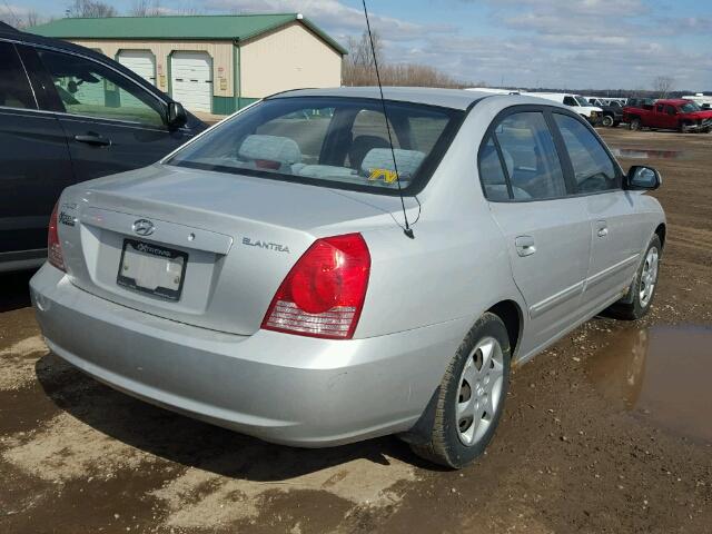 KMHDN46DX4U730125 - 2004 HYUNDAI ELANTRA GL SILVER photo 4