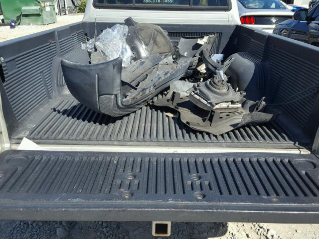 4TASN92N8YZ623540 - 2000 TOYOTA TACOMA XTR SILVER photo 9