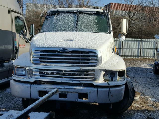 2FZACGBS27AY10430 - 2007 STERLING TRUCK ACTERRA WHITE photo 2