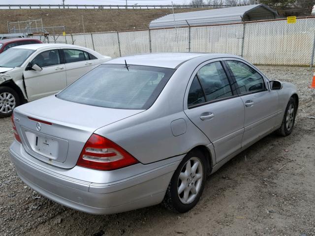 WDBRF64J52F156898 - 2002 MERCEDES-BENZ C 320 SILVER photo 4