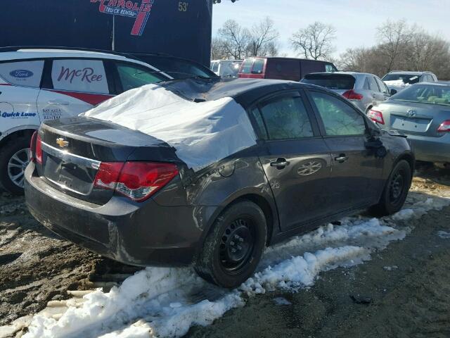 1G1PA5SGXE7203410 - 2014 CHEVROLET CRUZE LS GRAY photo 4