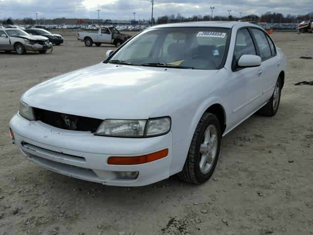 JN1CA21DXVT831537 - 1997 NISSAN MAXIMA GLE WHITE photo 2