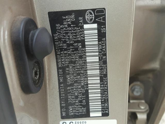 2T1BR32E06C709356 - 2006 TOYOTA COROLLA CE GOLD photo 10