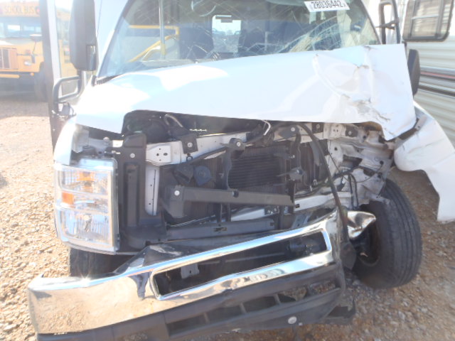 1FDFE45S19DA92282 - 2009 FORD E450 SUPER WHITE photo 7