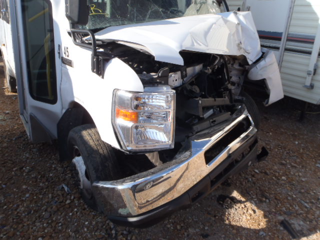 1FDFE45S19DA92282 - 2009 FORD E450 SUPER WHITE photo 9