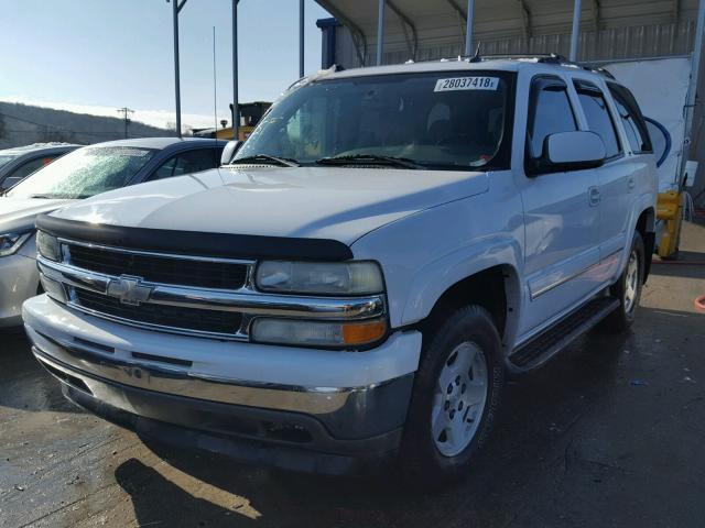 1GNEC13T75R119215 - 2005 CHEVROLET TAHOE C150 WHITE photo 2