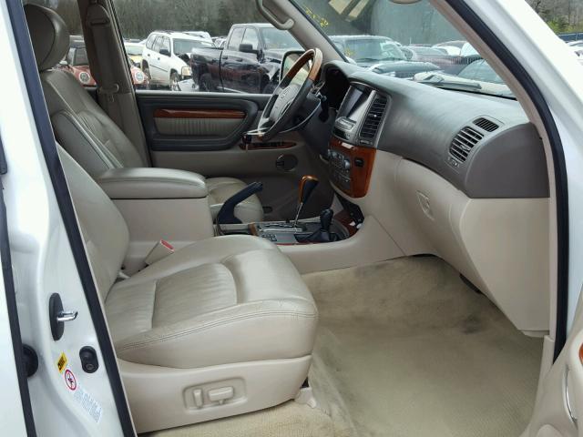 JTJHT00W533534805 - 2003 LEXUS LX 470 WHITE photo 5