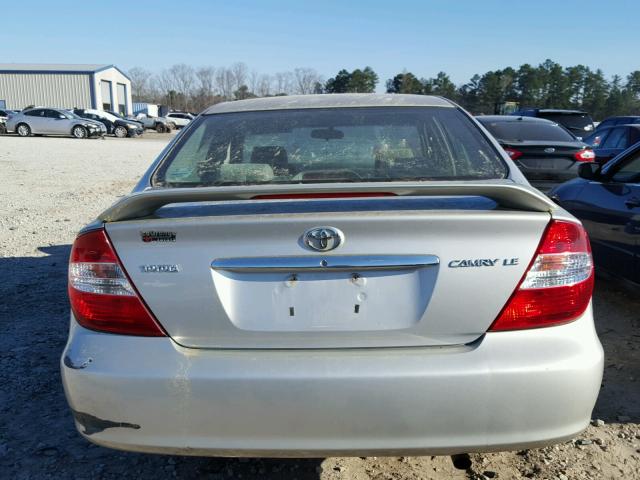 4T1BE32K74U361097 - 2004 TOYOTA CAMRY LE SILVER photo 9