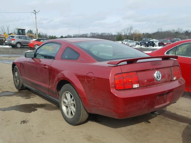 1ZVFT80N465118217 - 2006 FORD MUSTANG RED photo 3