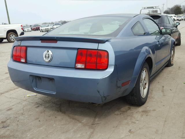 1ZVFT80N175267069 - 2007 FORD MUSTANG BLUE photo 4