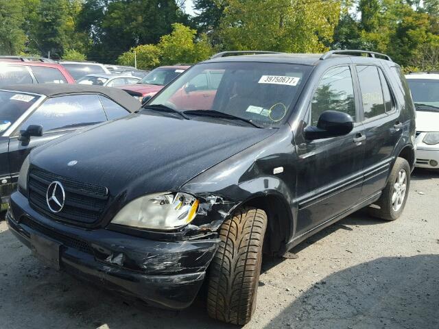 4JGAB72E4XA076210 - 1999 MERCEDES-BENZ ML 430 黑色 照片 2