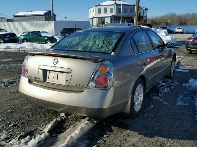 1N4AL11D32C182805 - 2002 NISSAN ALTIMA BAS BROWN photo 4