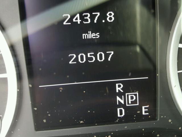 SJKCH5CR4HA026200 - 2017 INFINITI QX30 BASE WHITE photo 8