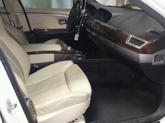 WBAHL83576DT04974 - 2006 BMW 750 I WHITE photo 5