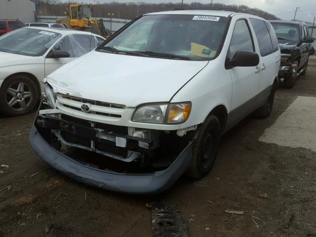 4T3ZF13C5XU150905 - 1999 TOYOTA SIENNA LE WHITE photo 2