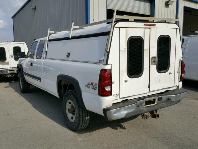 1GCHK29U14E221758 - 2004 CHEVROLET SILVERADO WHITE photo 3