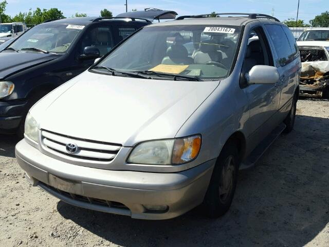 4T3ZF13C12U444133 - 2002 TOYOTA SIENNA LE SILVER photo 2