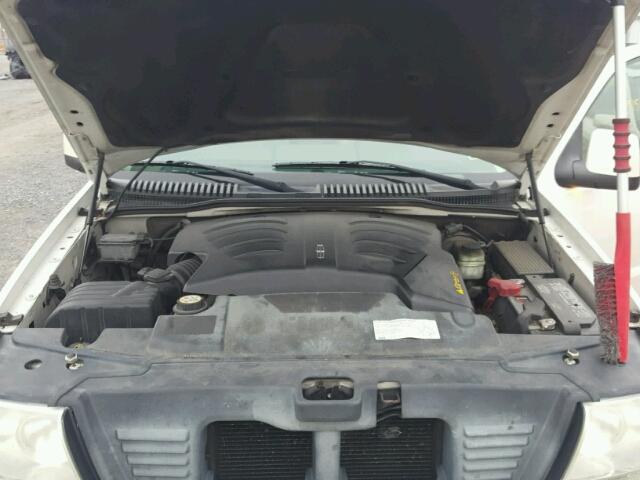 5LMEU88HX4ZJ26251 - 2004 LINCOLN AVIATOR 白色 照片 7