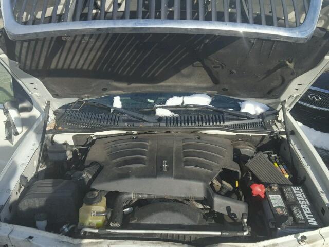 5LMEU88H94ZJ28461 - 2004 LINCOLN AVIATOR 白色 照片 7