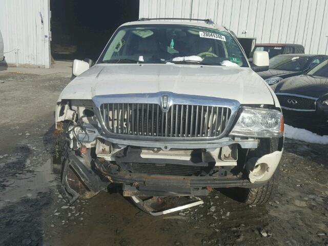 5LMEU88H94ZJ28461 - 2004 LINCOLN AVIATOR 白色 照片 9
