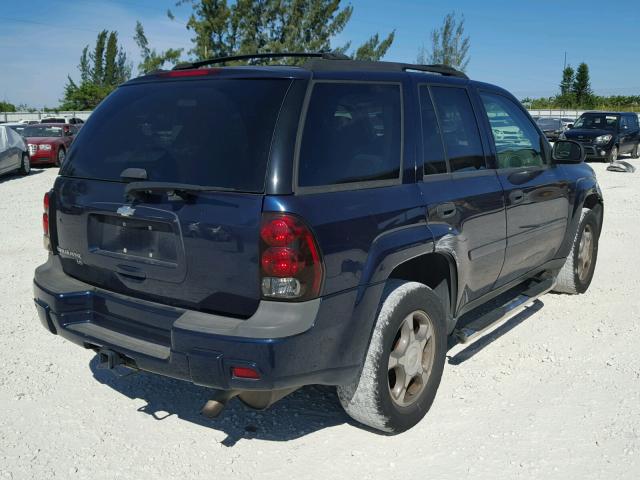 1GNDS13S372184063 - 2007 CHEVROLET TRAILBLAZE BLUE photo 4