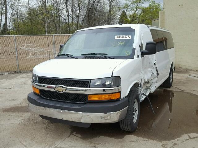 1GAZG1FGXD1115128 - 2013 CHEVROLET EXPRESS G3 WHITE photo 2