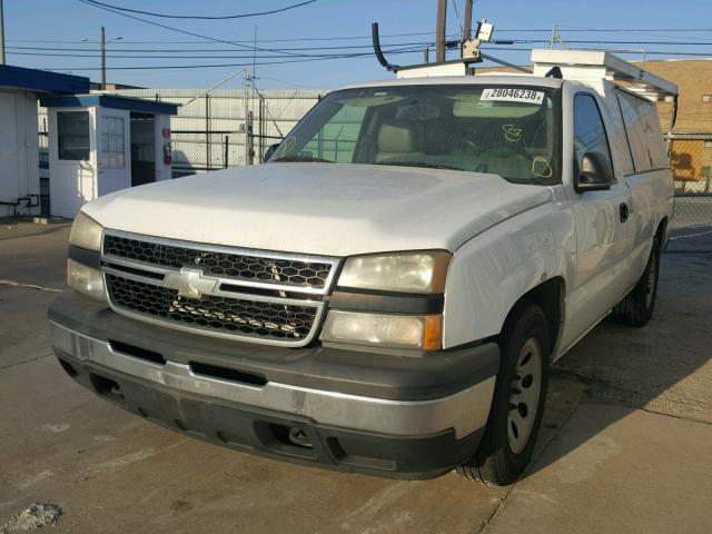 3GCEC14X76G254352 - 2006 CHEVROLET SILVERADO WHITE photo 2