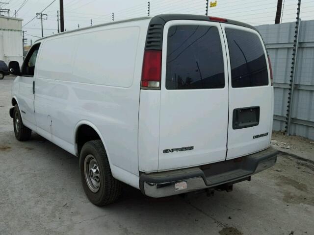 1GCHG35R221112660 - 2002 CHEVROLET EXPRESS G3 WHITE photo 3