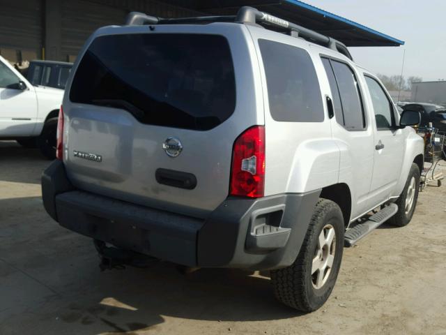 5N1AN08W75C624037 - 2005 NISSAN XTERRA OFF SILVER photo 4