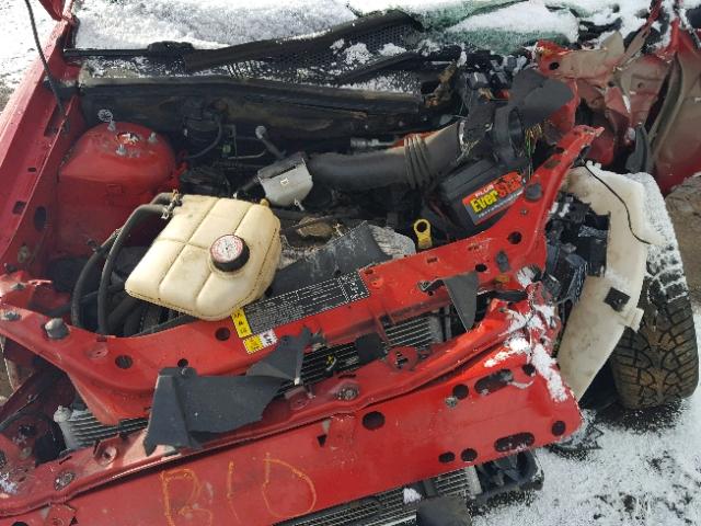 1FAFP34P2YW215988 - 2000 FORD FOCUS SE RED photo 7