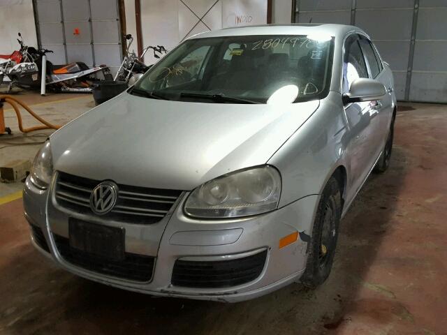 3VWEG71K57M075064 - 2007 VOLKSWAGEN JETTA WOLF SILVER photo 2