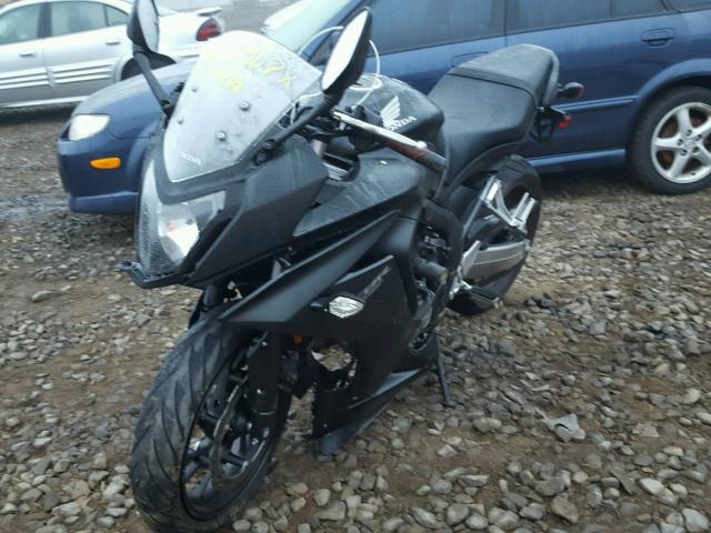 MLHRC740XE5000502 - 2014 HONDA CBR650 F BLACK photo 2