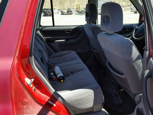 JHLRD2840WC007412 - 1998 HONDA CR-V LX RED photo 6