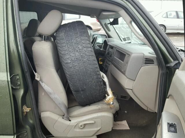 1J8HG48K07C654624 - 2007 JEEP COMMANDER GREEN photo 5