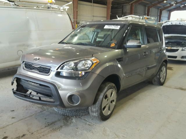 KNDJT2A60C7370080 - 2012 KIA SOUL + GRAY photo 2