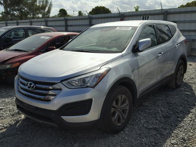 5XYZT3LB4FG271661 - 2015 HYUNDAI SANTA FE S SILVER photo 2