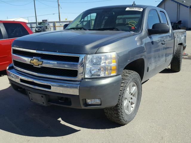 1GCRKSE34BZ351802 - 2011 CHEVROLET SILVERADO GRAY photo 2