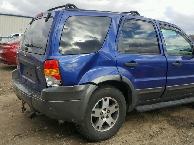 1FMYU03155KA62559 - 2005 FORD ESCAPE XLT BLUE photo 9