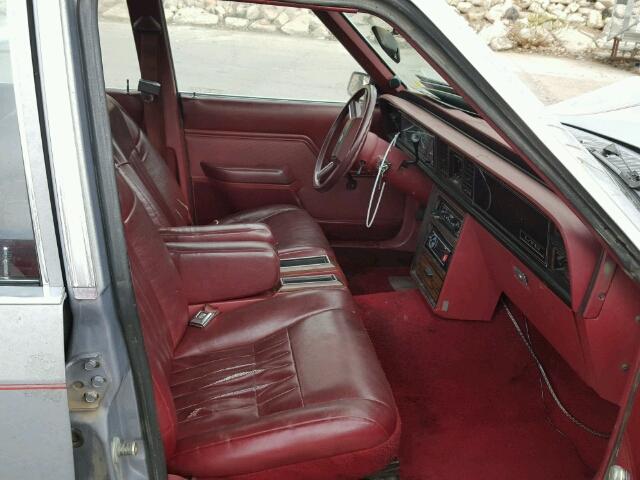 1FABP3935DG229540 - 1983 FORD LTD GRAY photo 5