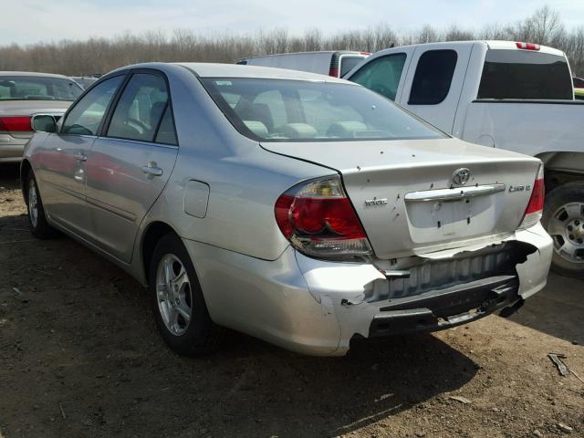 4T1BE32K96U163916 - 2006 TOYOTA CAMRY LE SILVER photo 3